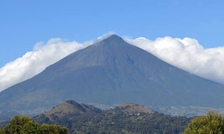 Rwanda Safari for Nature Lovers & Hikers